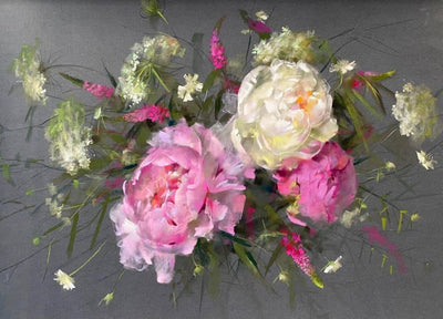 Vera Kavura: Realistic Flowers in Pastel